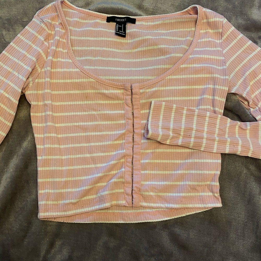 PINK AND WHITE STRIPED LONG SLEEVE FORVER 21